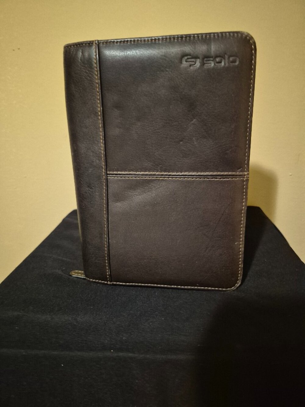 SOLO PREMIER UNIVERSAL LEATHER PADFOLIO